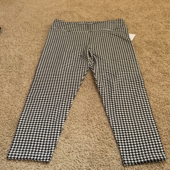 New! J.Crew factory medium houndstooth cropped everyday leggings. - Picture 1 of 10